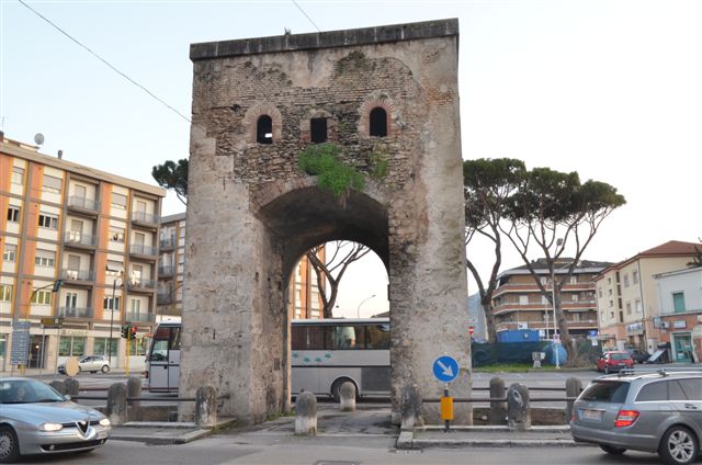 Rieti, Porta Romana