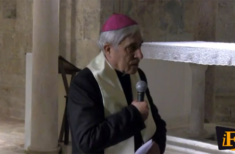 Vescovo Delio Lucarelli