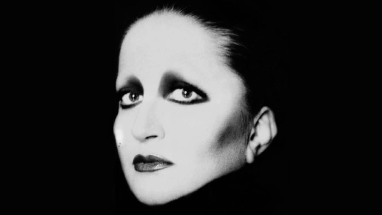 Con Francesco nella Valle / “Mi sei scoppiata dentro il cuore. Mina, le canzoni di un’epoca, una storia”