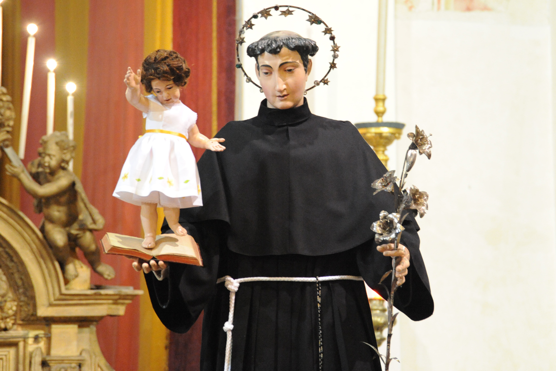 Giugno Antoniano: esposizione della statua del santo